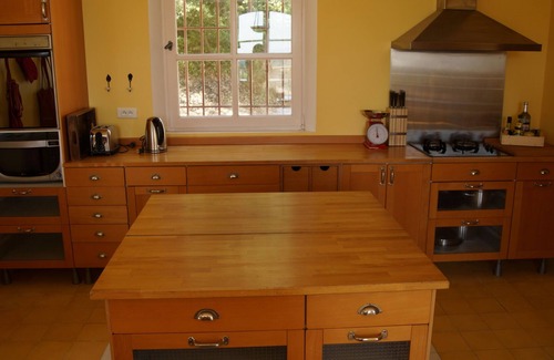 Sauveterre Villa | Beautiful villa near Avignon with a view of Mont Ventoux