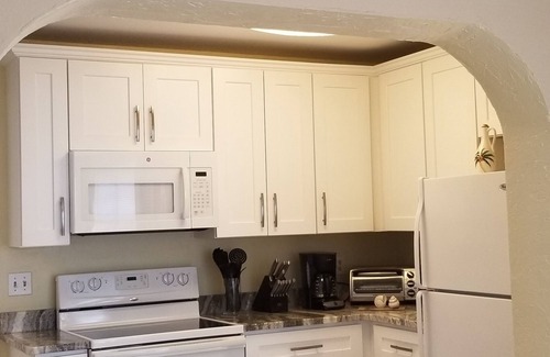 Yacht Club House | Beautiful Villa on Yatch Club in Cape Coral FL - Walking distance to the Beach