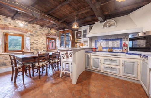 Marliana Villa | Beautiful Villa Shaleo with panorama view in Tusca