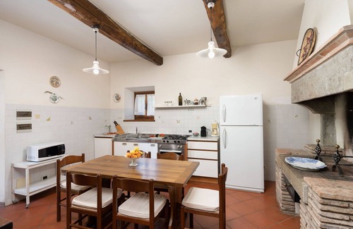 Subbiano Villa | Beautiful villa with A/C, hot tub, WIFI, private pool, TV, patio, panoramic view, close to Arezzo