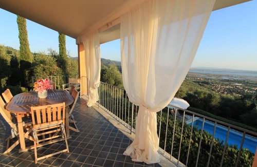 Massarosa House | beautiful villa with pool, sea view
