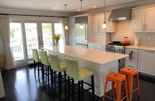 Harbor Isle House | Beautiful Waterfront Home Near The Beach