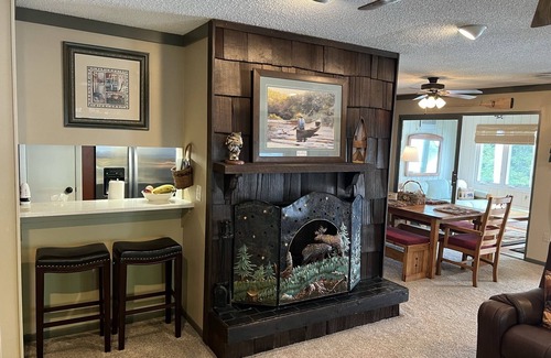 Lake George Condo | Beautiful waterfront 2-bedroom 2-bathroom condo with pool and beach access