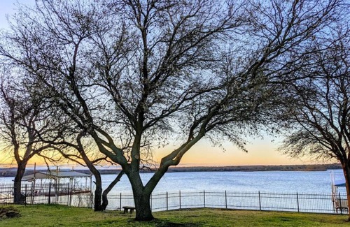 Runaway Bay House | BEAUTIFUL WATERFRONT HOME in Runaway Bay