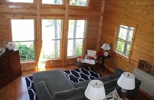 Salsbury Cove Cottage | Beautiful waterfront Bar Harbor cottage with nice beach