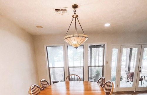Flowood House | Beautiful Waterfront Home with Boat Dock