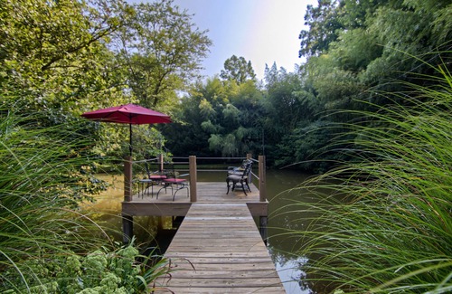Skyland Cabin | Beautiful Waterside Cabin (2), Great Location, View, 8 Min To Downtown, Biltmore