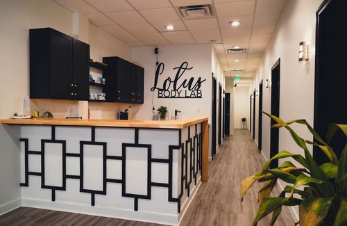 College Park House | Beautiful wellness spa that is located in the Historic College Park Community.