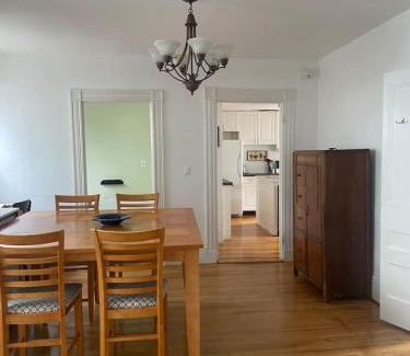 West End Apartment | Beautiful West End Apartment