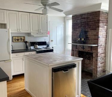 West End Apartment | Beautiful West End Apartment