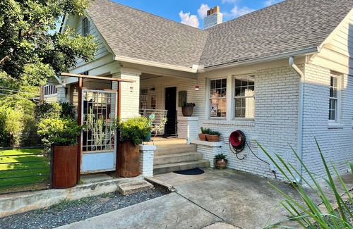 West End House | Beautiful West End Bungalow/Gated Yard by Beltline