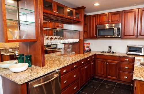 Channing Valley House | Beautiful West Midtown Suite #2, Minutes From Everything