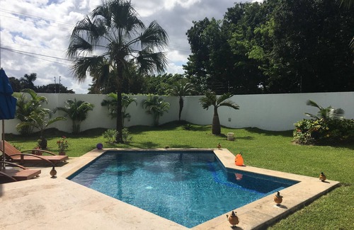 Alfredo V. Bonfil House | BEAUTIFUL WHITE HOUSE 15 MINS FROM THE AIRPORT