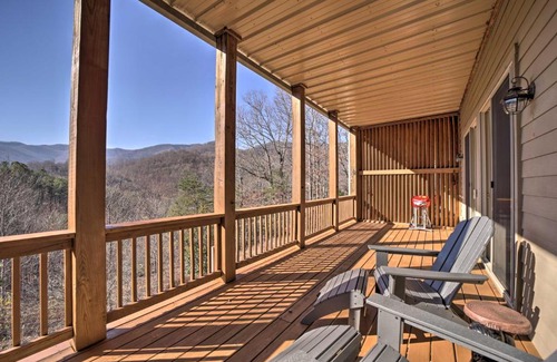 Whittier Apartment | Beautiful Whittier Condo with Deck and Mtn Views!