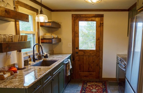 Windham Cabin | Beautiful Windham Mountain Ski Cabin - 5 min to Mountain!