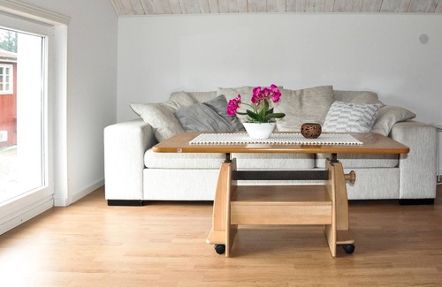 Svarta Apartment | Beautiful wooden house located on a large plot and close to some activity opportunities.
