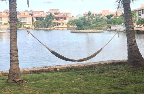 Puerto Aventuras House | BEAUTIFULL 4 BDRS. WATER FRONT VILLA