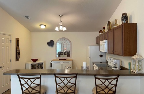 The Villages House | Beautifully 2/2 Dog-Friendly Patio Villa w/Golf Cart, BBQ, & FREE WiFi!
