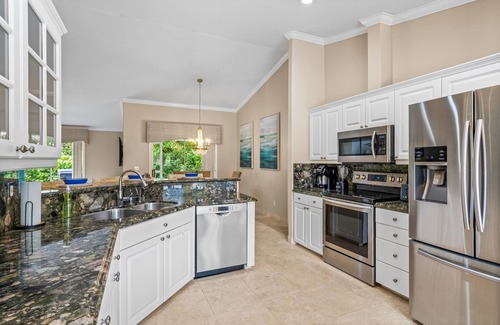 Vero Beach House | Beautifully decorated and centrally located! Pool table and Fenced yard.