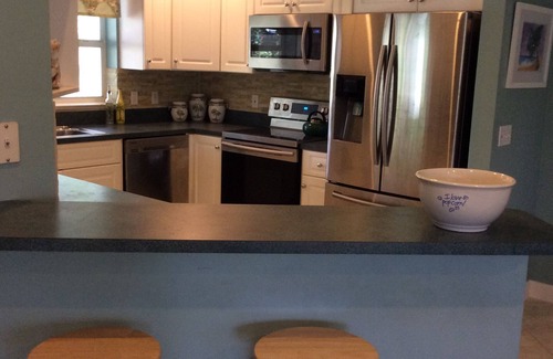Rocky Point House | Beautifully decorated home in desirable Rocky Pt. area of Stuart close to water