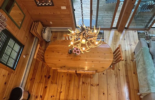 Hillsdale Ski Chalet | Beautifully decorated & immaculate log chalet on 3 acres, winter views.