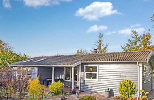 Frederikssund Municipality House | Beautifully furnished cottage with personal touches both inside and in the garden.