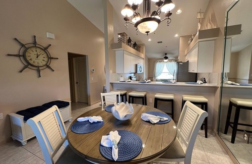Stoneybrook Condo | Beautifully furnished and decorated condo in Stoneybrook Estero