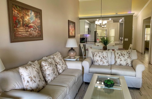South Bradenton Condo | Beautifully furnished condo