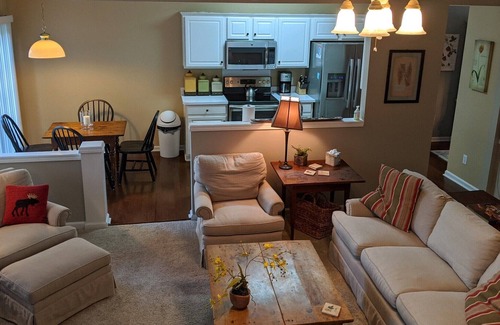 Provincetowne House | Beautifully furnished in quiet neighborhood located in southeast Charlotte.