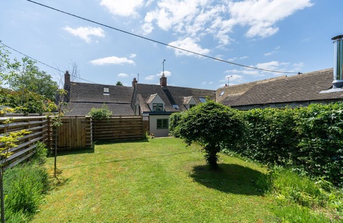 Ampney Crucis Cottage | Beautifully presented dog friendly - Bea's Cottage