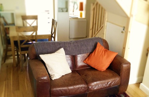 Ludwel House | Beautifully refurbished Victorian workers cottage in Ludlow's town centre.