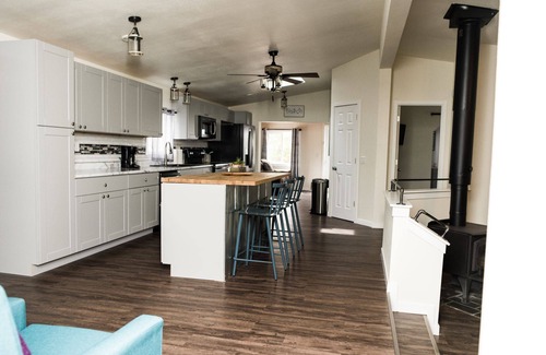 Wisconsin Dells House | Beautifully Remodeled Home in Quiet Subdivision!