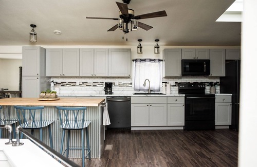 Wisconsin Dells House | Beautifully Remodeled Home in Quiet Subdivision!