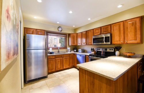 Peak 9 House | Beautifully remodeled 2 bedroom ski in/out townhome at the Cedars