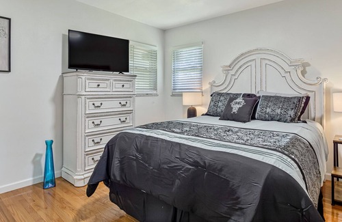 Belleville House | Beautifully remodeled home close to amenities.