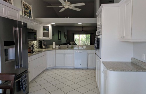 Naples Condo | Beautifully Remodeled Second Floor Falling Waters Condo 2 minutes to the Pool
