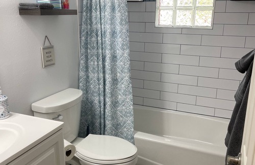 Gunnison House | Beautifully remodeled 1950's home located right downtown