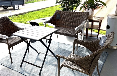 Stockton Condo | Beautifully remodeled 2bdrm and 1ba duplex in a family oriented neighborhood. n