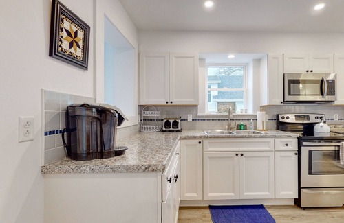 Boothbay Harbor House | Beautifully renovated home w/prime location - walk to the footbridge & downtown