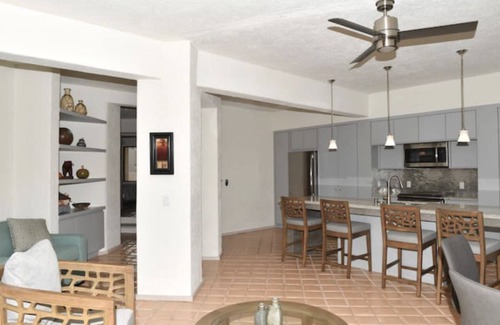 Marina Condo | Beautifully renovated Condo-Terrasol 201 de Law, Cabo center area, beachfront