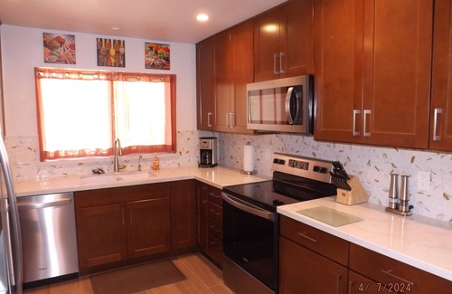 Fountain Hills House | Beautifully Renovated in 2024, Quiet Neighborhood, Walk to the Famous Fountain.