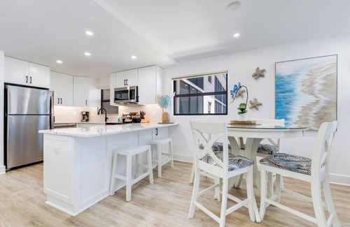 Sanibel Condo | Beautifully renovated two-bedroom corner on 3rd floor with wrap around views!