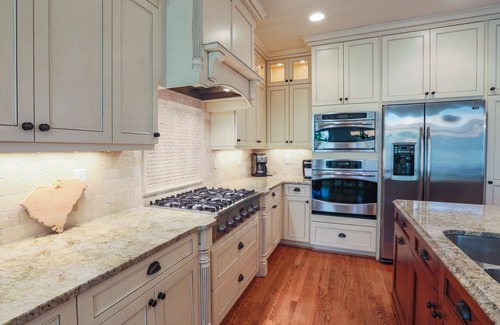 Pelican Bay House | Beautifully Renovated Beach Home Great for Kids & Families; 5 Minute Walk to Beach; Community Pool