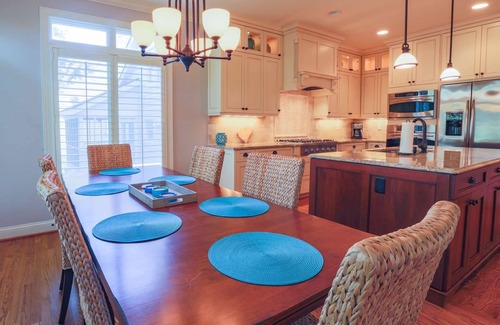 Pelican Bay House | Beautifully Renovated Beach Home Great for Kids & Families; 5 Minute Walk to Beach; Community Pool