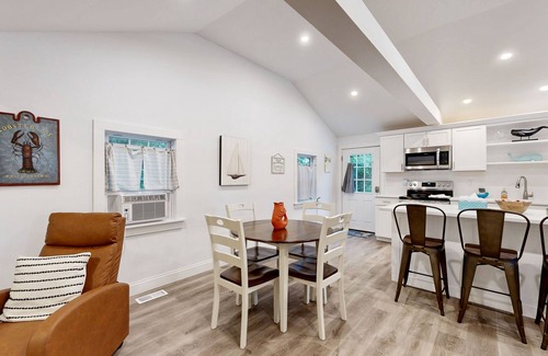 Hyannis House | Beautifully renovated home walking distance to the beach & downtown Hyannis