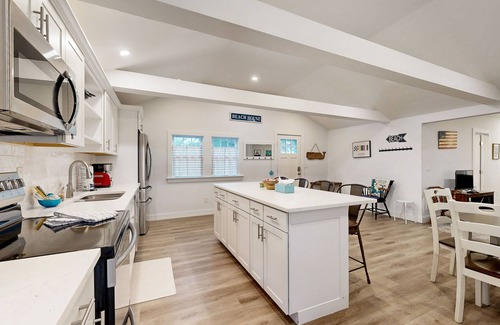 Hyannis House | Beautifully renovated home walking distance to the beach & downtown Hyannis