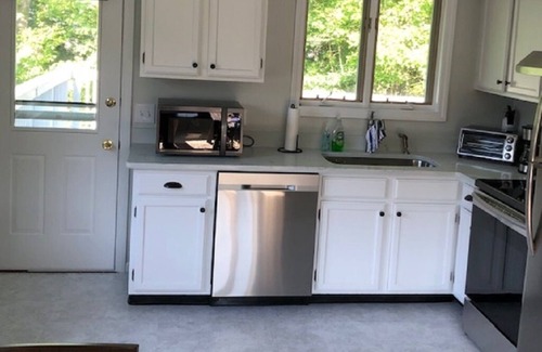Bonnet Shores House | Beautifully renovated property in Narragansett