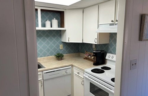 Ocean City Condo | Beautifully renovated condo, close to the boardwalk - away from the noise!
