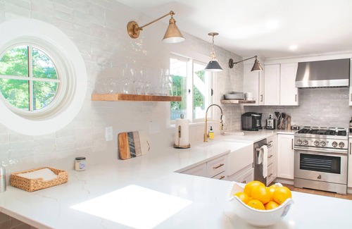 Wianno House | Beautifully Renovated Cape Cottage with Pool!