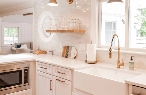 Wianno House | Beautifully Renovated Cape Cottage with Pool!